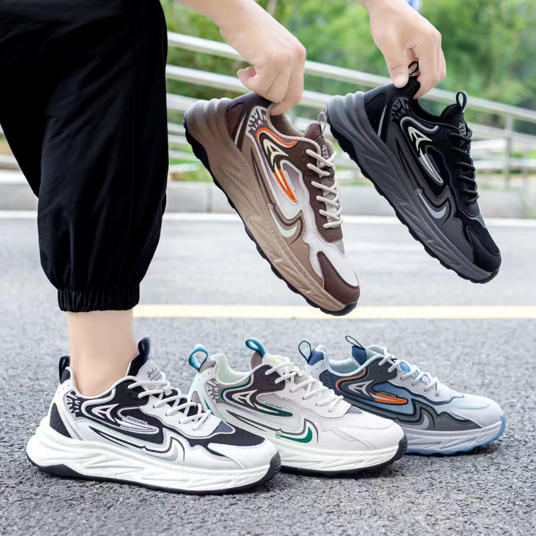 Stylish and Durable Leather Running Sneakers for All Genders 